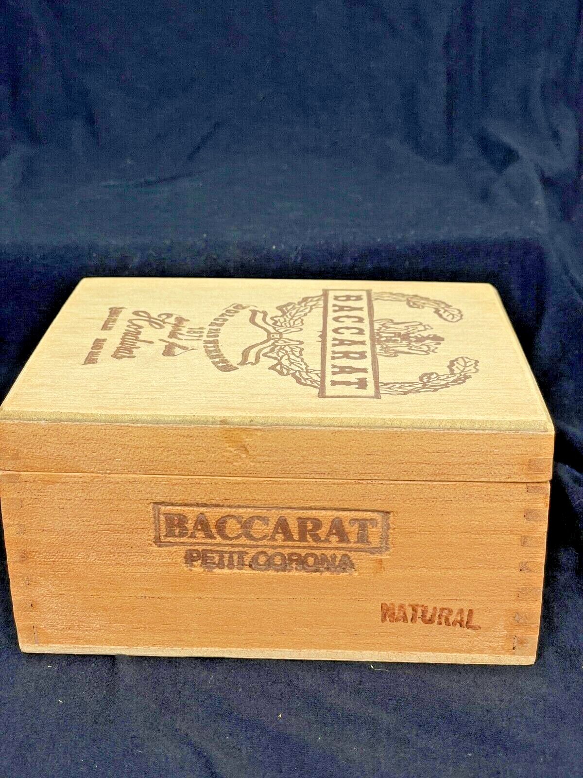Baccarat Nicaragua Petit Corona 尼加拉瓜小皇冠