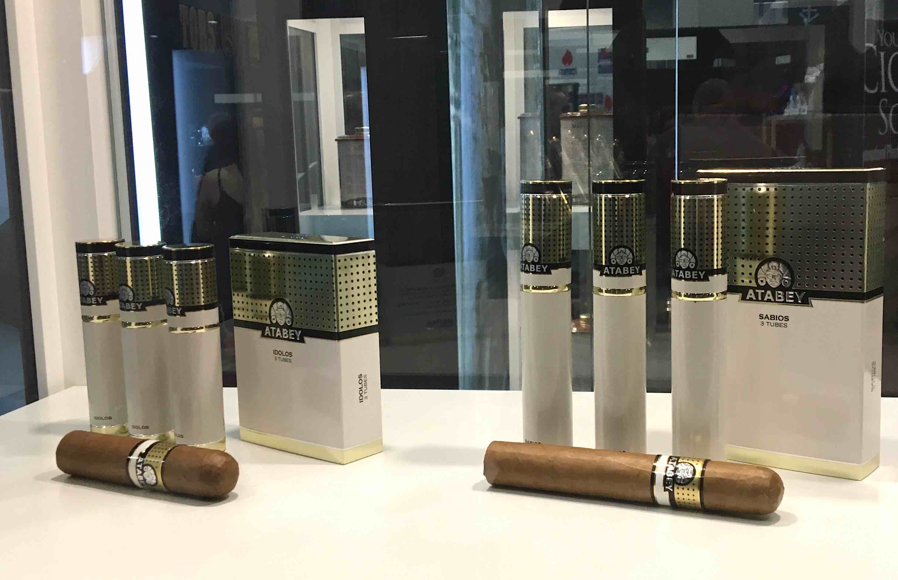 Cigar News: Selected Tobacco Launches Atabey Idolos and Sabios Line ...