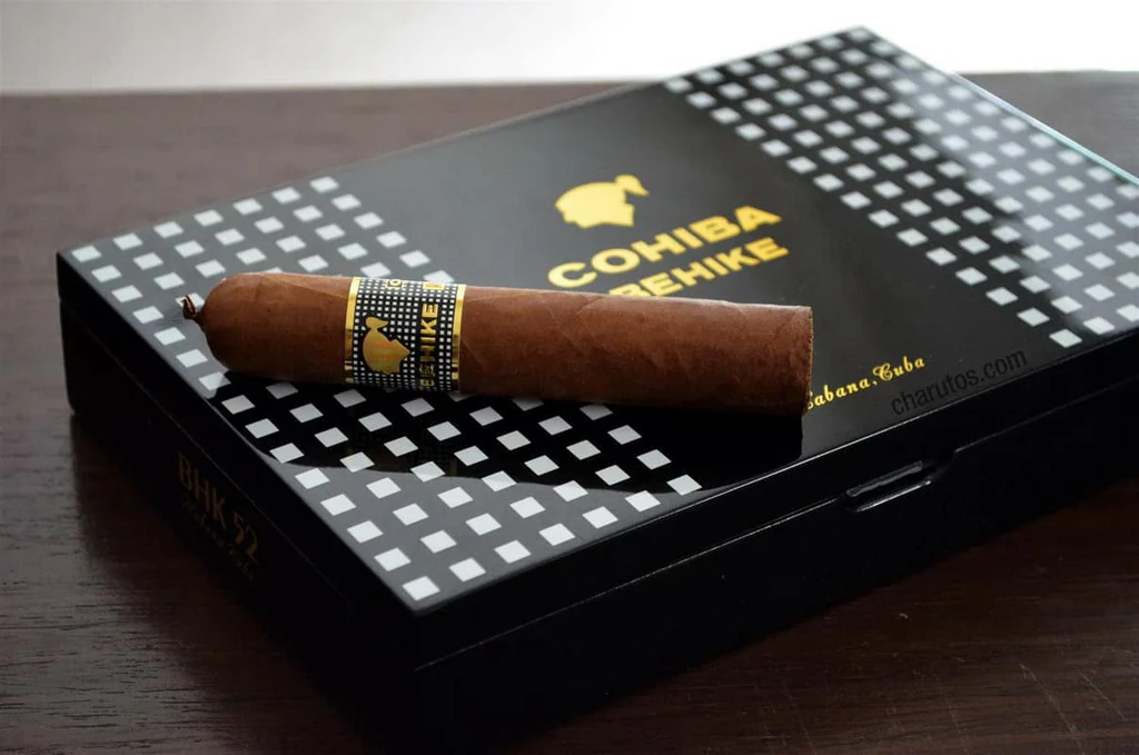 [雪茄品評]高希霸 貝喜奇52（Cohiba Behike BHK52 Review） | Hong Kong Cigar