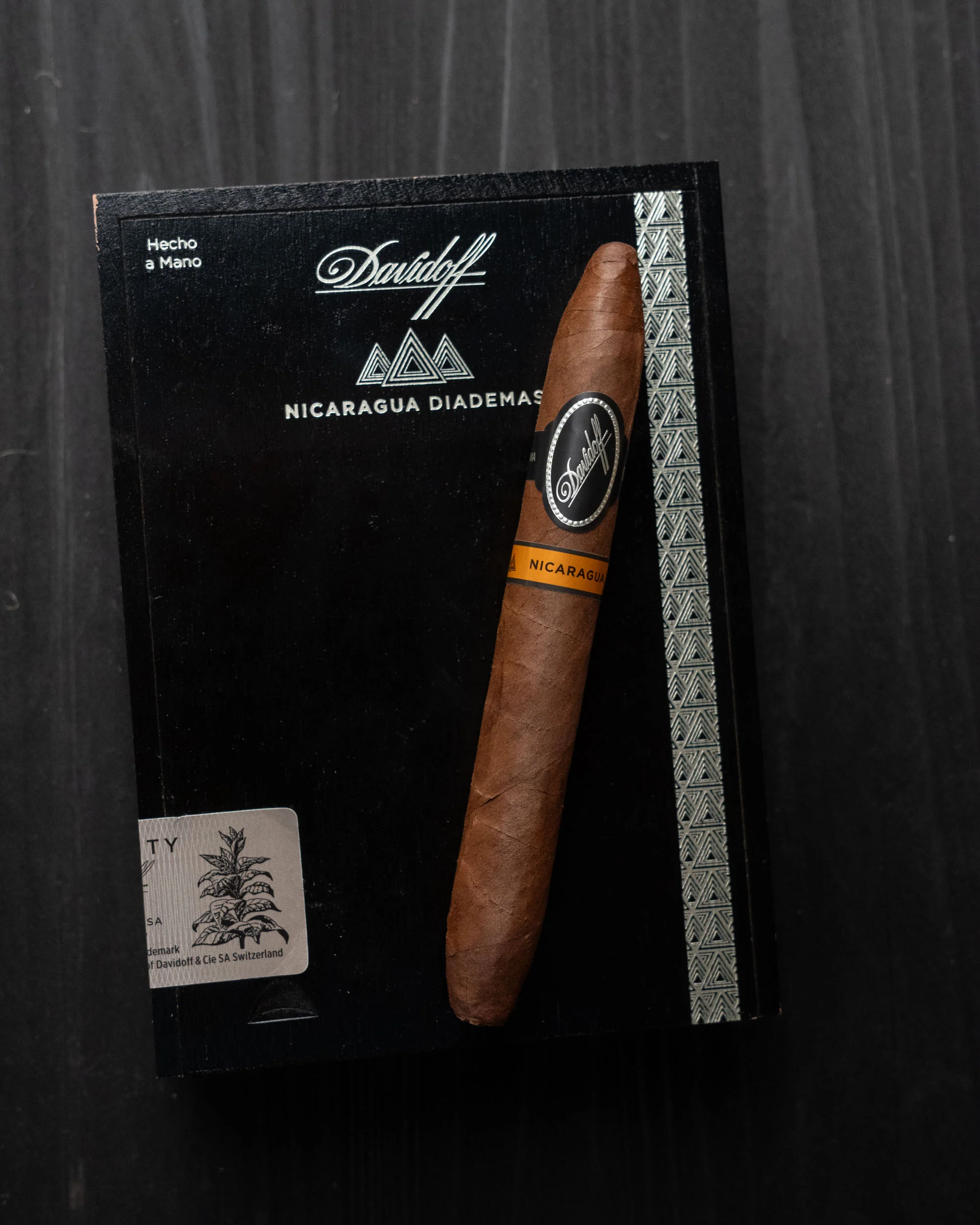 Davidoff Nicaragua Diadema - Bold & Dynamic Cigar | nextCIGAR