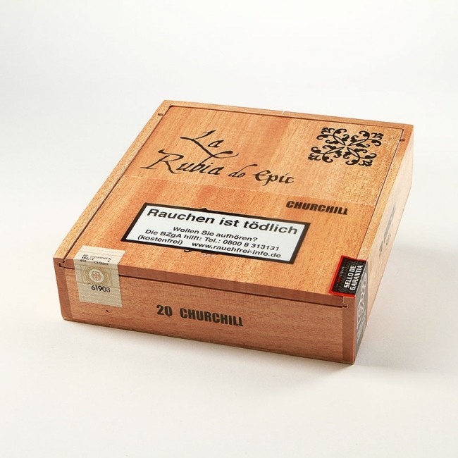 Epic La Rubia Churchill im Cigarmaxx Shop kaufen.