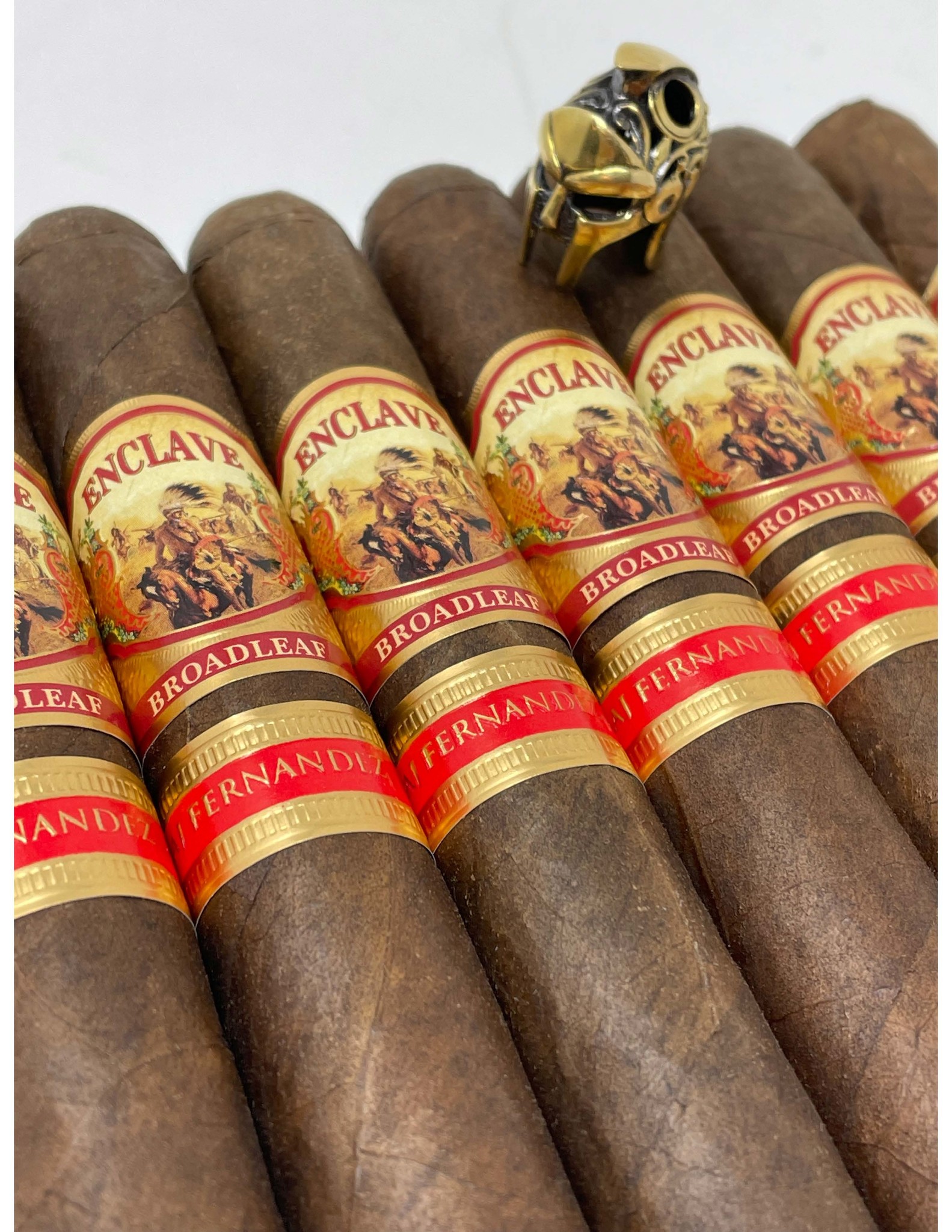 Enclave Broadleaf Toro 6½ x 54 - Cigar Spartan