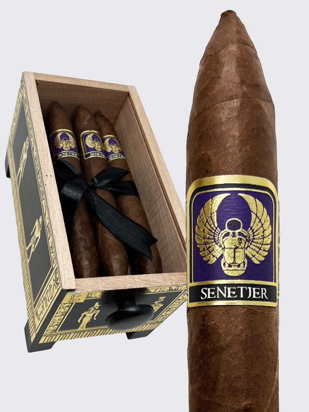 Foundation Highclere Castle Senetjer (6.75×52) - Cigars Daily