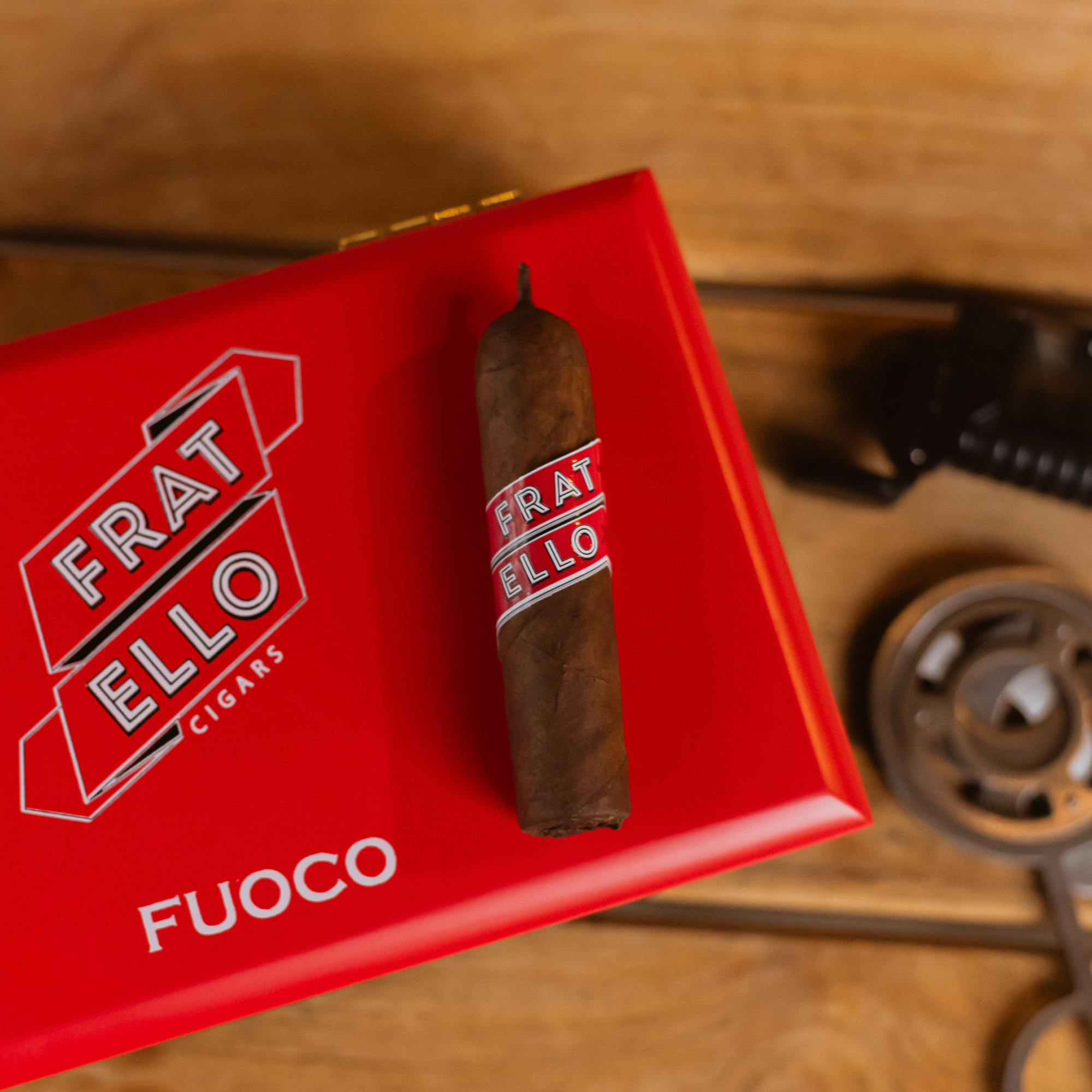 Fratello 弗雷特罗白火托罗 雪茄资料