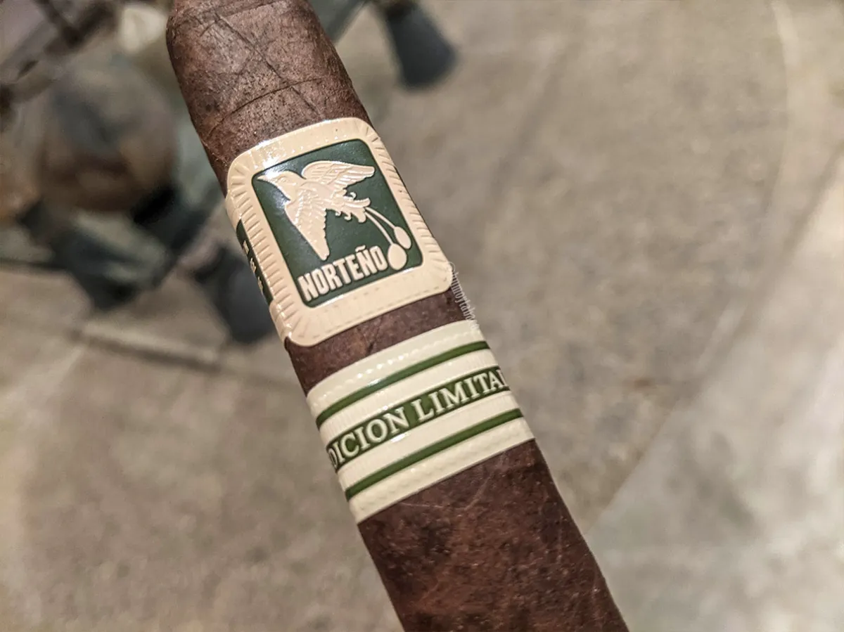 Herrera Estelí 埃雷拉埃斯特利北限定版丘吉尔 雪茄资料