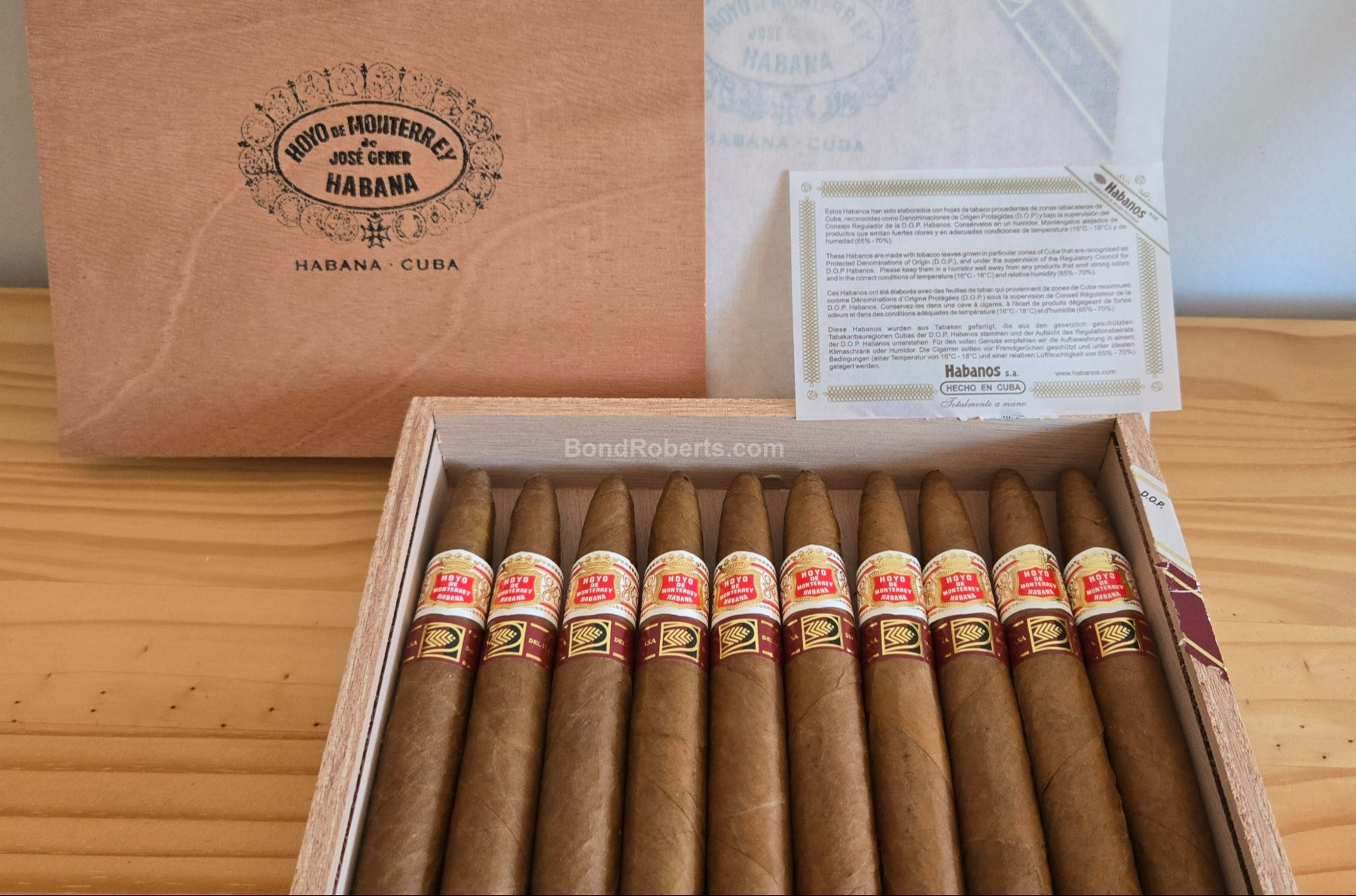 Hoyo de Monterrey Elegantes LCDH Exclusivo 2025 Dress Box of 10 cigars ...