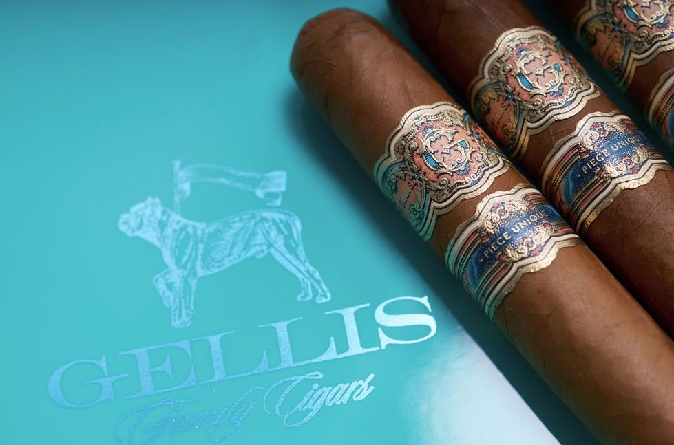 Gellis Family Cigars Piece Unique - Cigar Coop