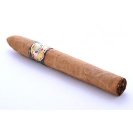 Piloto Cubano Torpedo Review | Premium Cigar of the Month Club